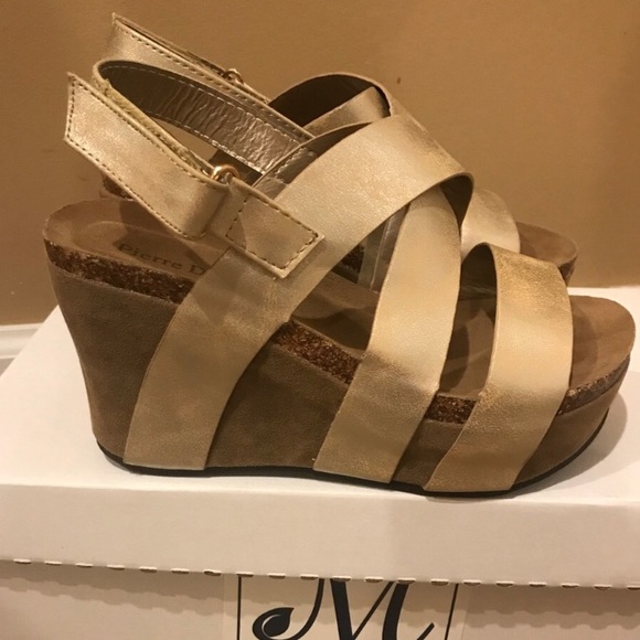 pierre dumas gold wedges